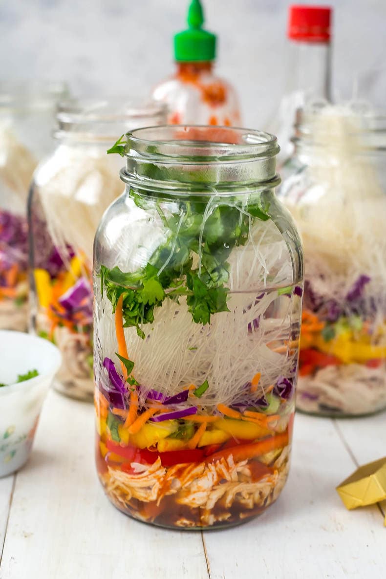 Mason Jar Instant Noodles - easy lunch ideas for work