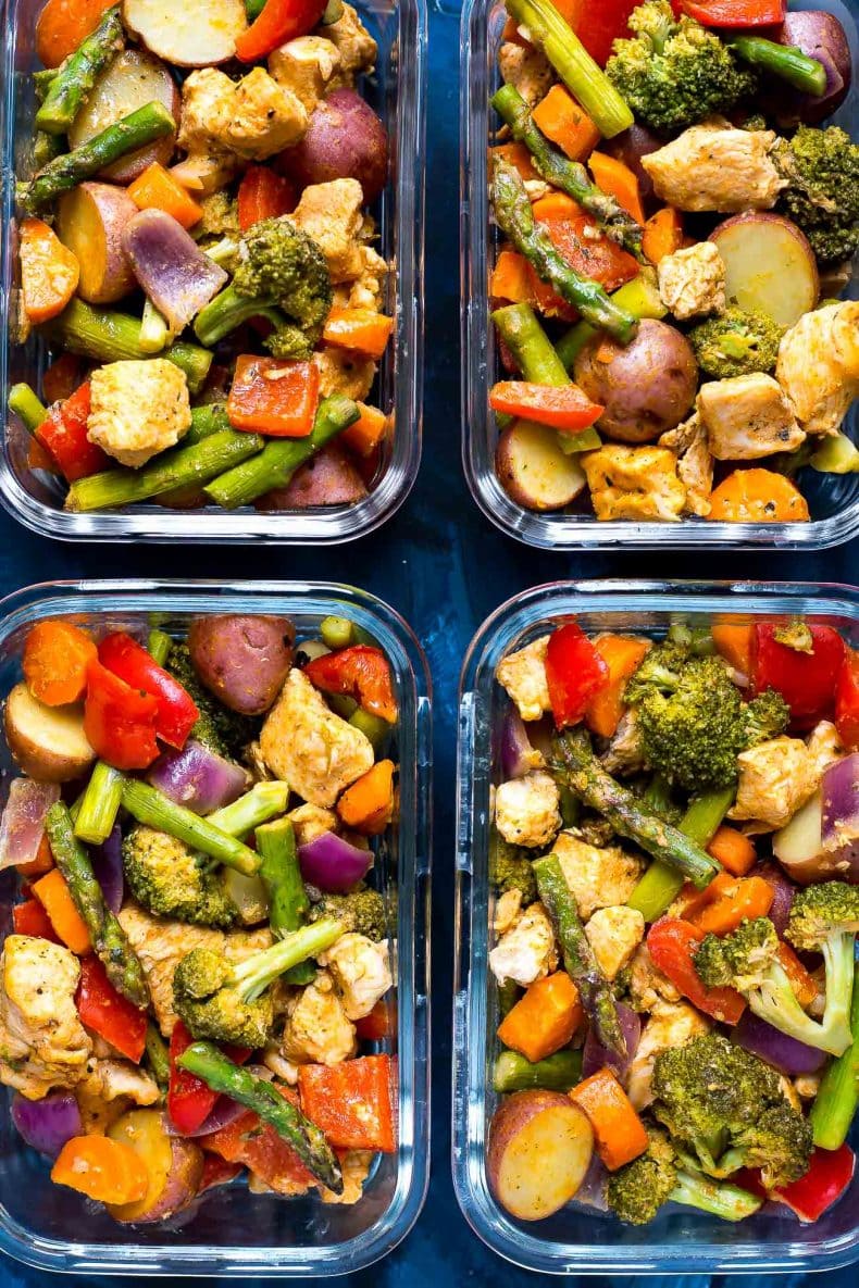 This Sheet Pan Sriracha Ranch Chicken is a super easy and healthy 30-minute dinner and doubles as your weekly lunch prep - just add dry ranch seasoning, your favourite veggies and some hot sauce!