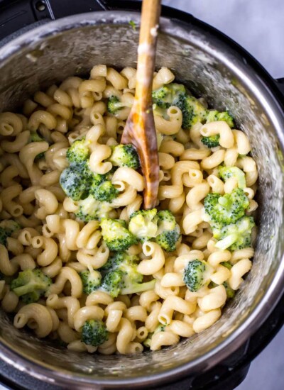 Instant Pot Broccoli Mac and Cheese