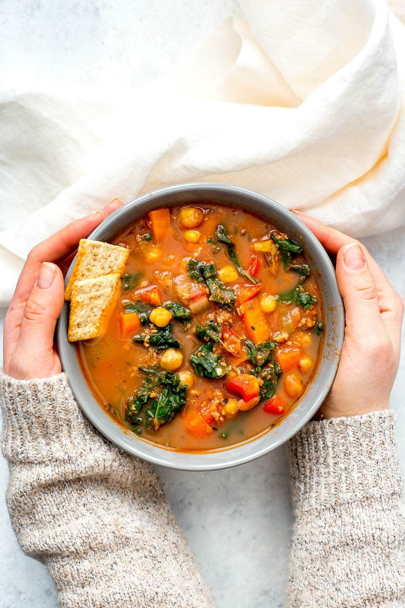 slow cooker Tuscan sausage and kale soup